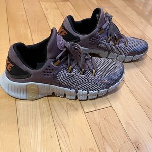 Nike Free Metcon 4 Premium 'Purple Smoke', size US 7.5